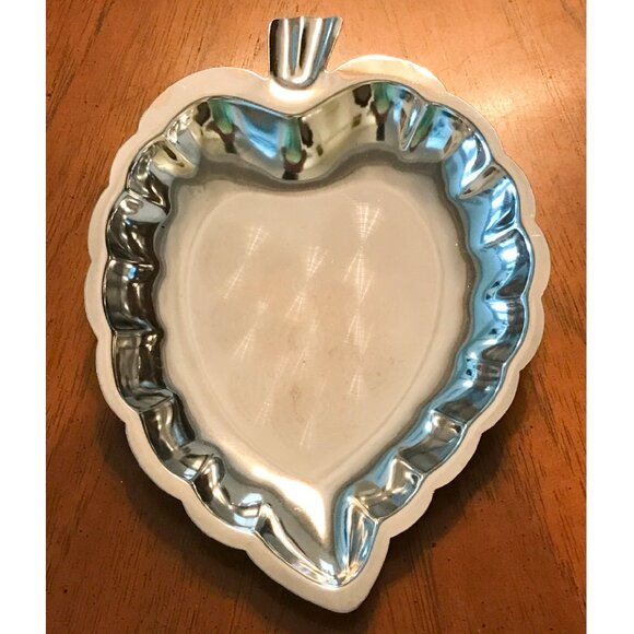 Chrome Plate Leaf Shape Tray - Picture 2 of 3